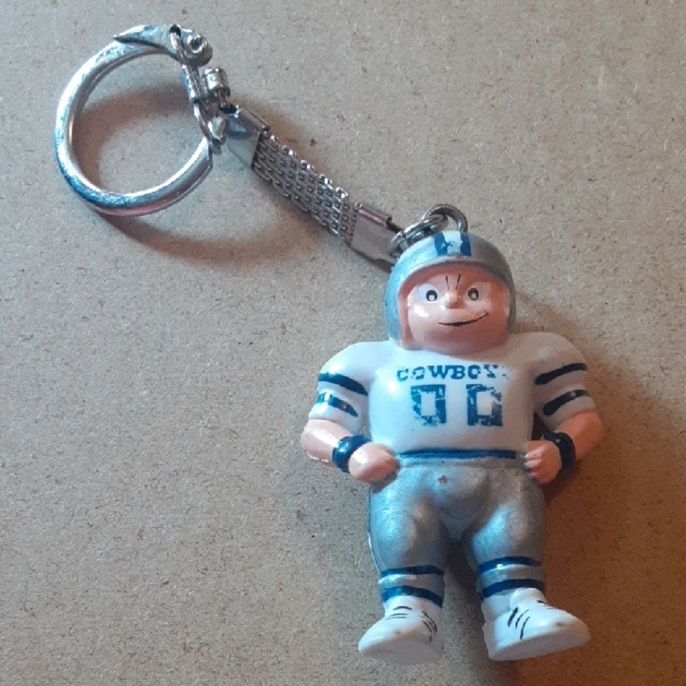 Dallas Cowboys 1987 Football Player Keychain